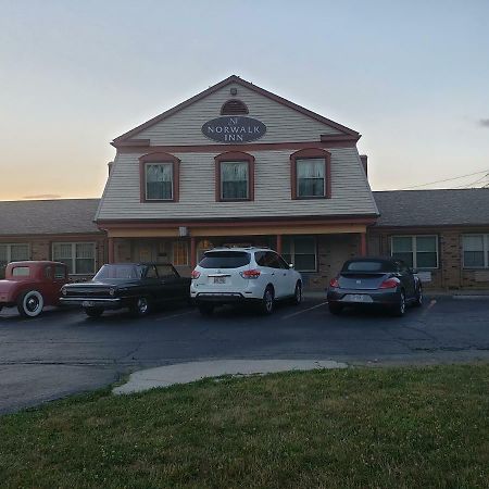 Norwalk Inn Экстерьер фото